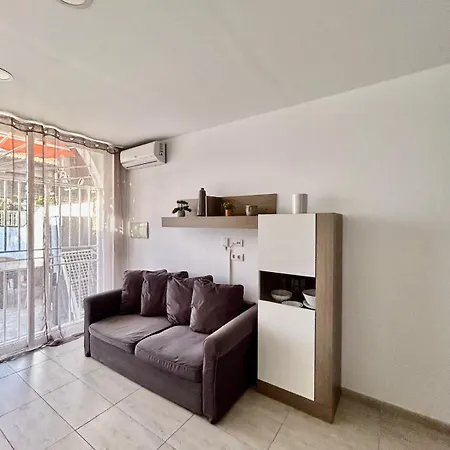 Parque Santiago Ii, With Separate Entrance Daire
