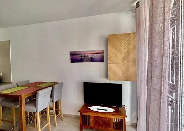 Parque Santiago Ii, With Separate Entrance Apartamento *