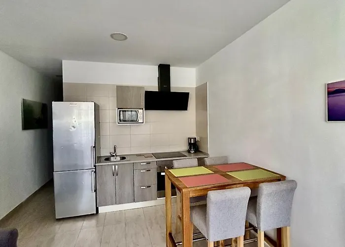 Apartamento Parque Santiago Ii, With Separate Entrance