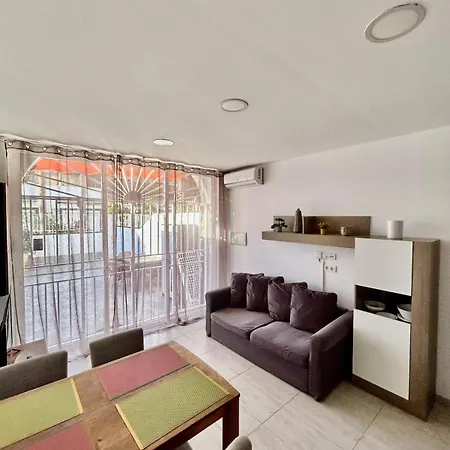 Parque Santiago Ii, With Separate Entrance 플라야데라스아메리카스